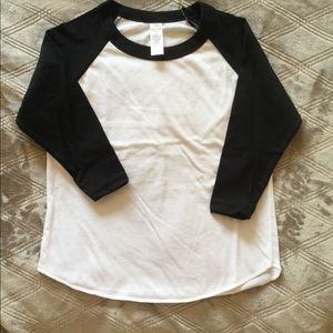 Unisex toddler raglan tee